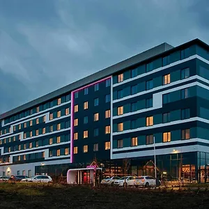 Moxy Aberdeen Airport Hotel